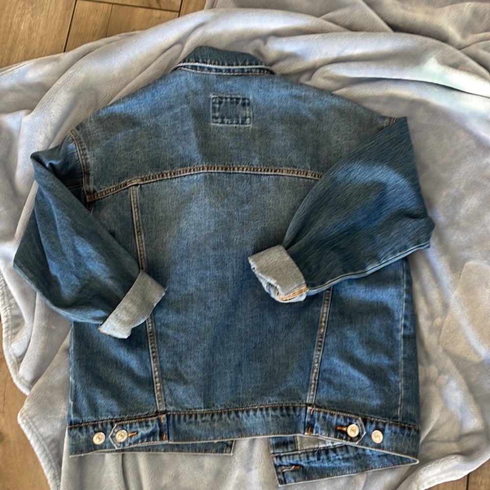 Forever 21 Jean jacket medium - Picture 3 of 3